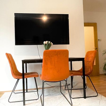 Premium Apartment With Balcony In Classy Area Bécs Kültér fotó