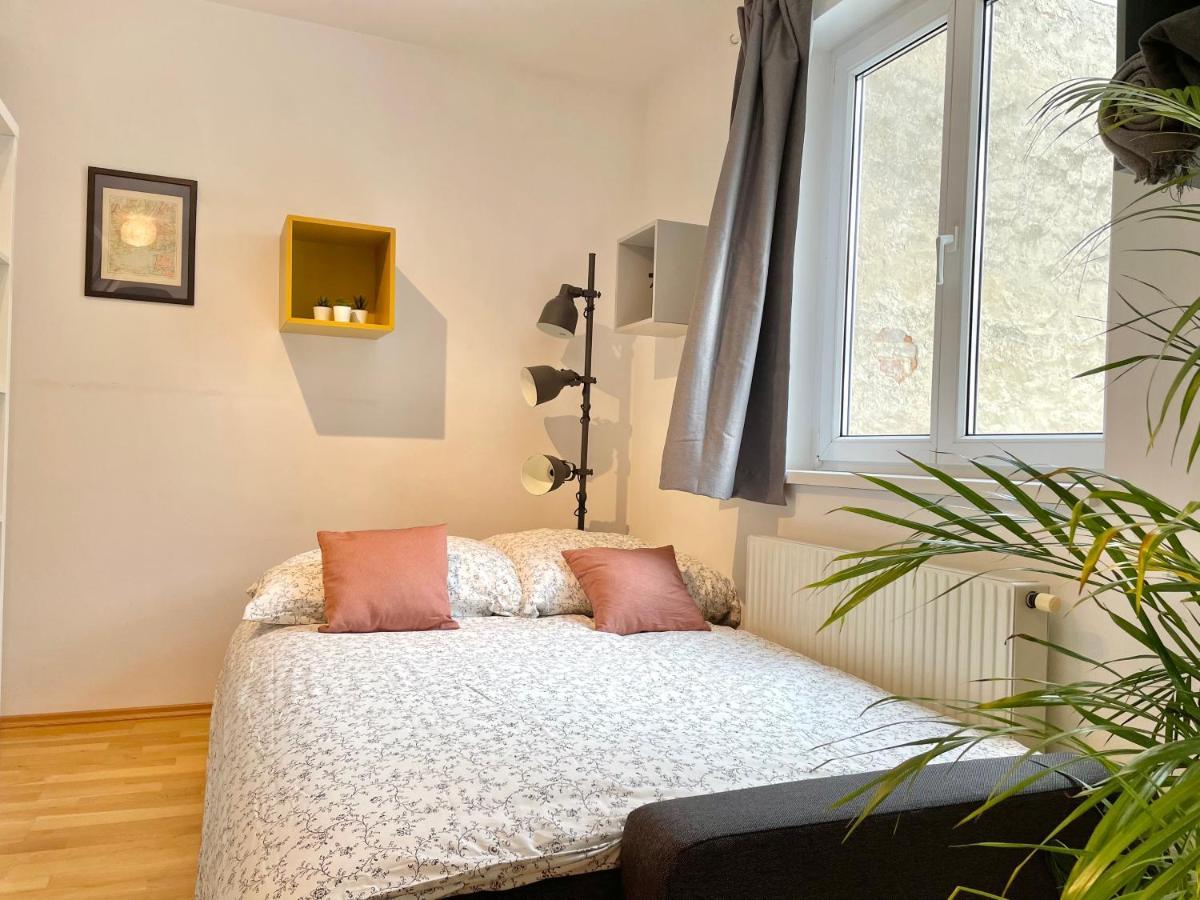 Premium Apartment With Balcony In Classy Area Bécs Kültér fotó